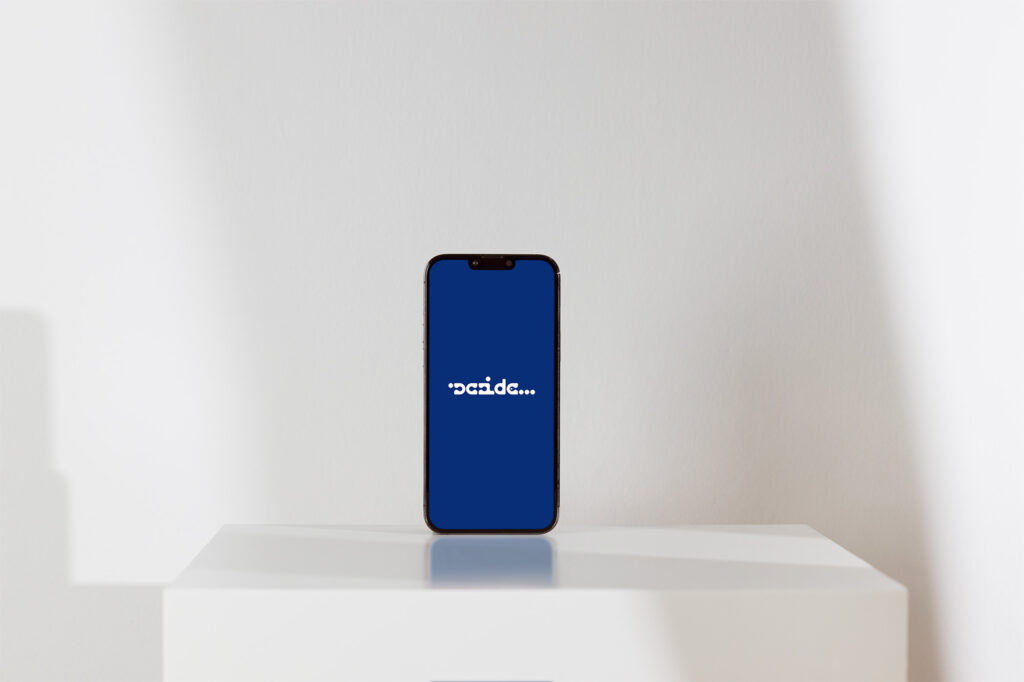 Free_Iphone_Mockup